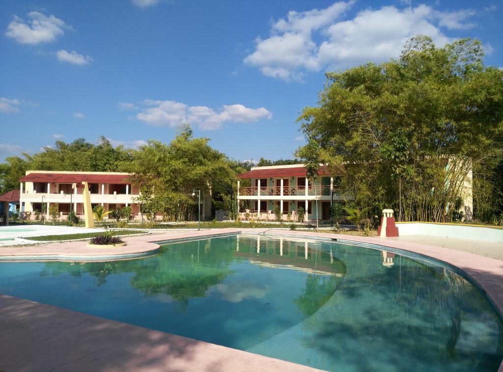 Hotel Debliz Xpujil Ngoại thất bức ảnh