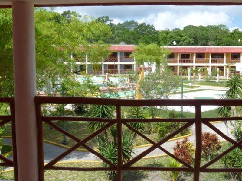 Hotel Debliz Xpujil Ngoại thất bức ảnh